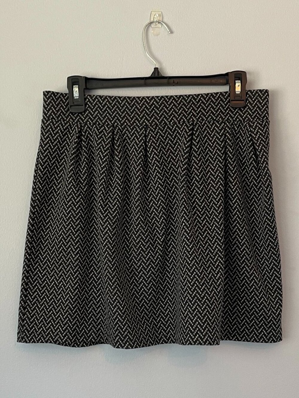 Chevron Mini Skater Skirt by Candie's (size 11)